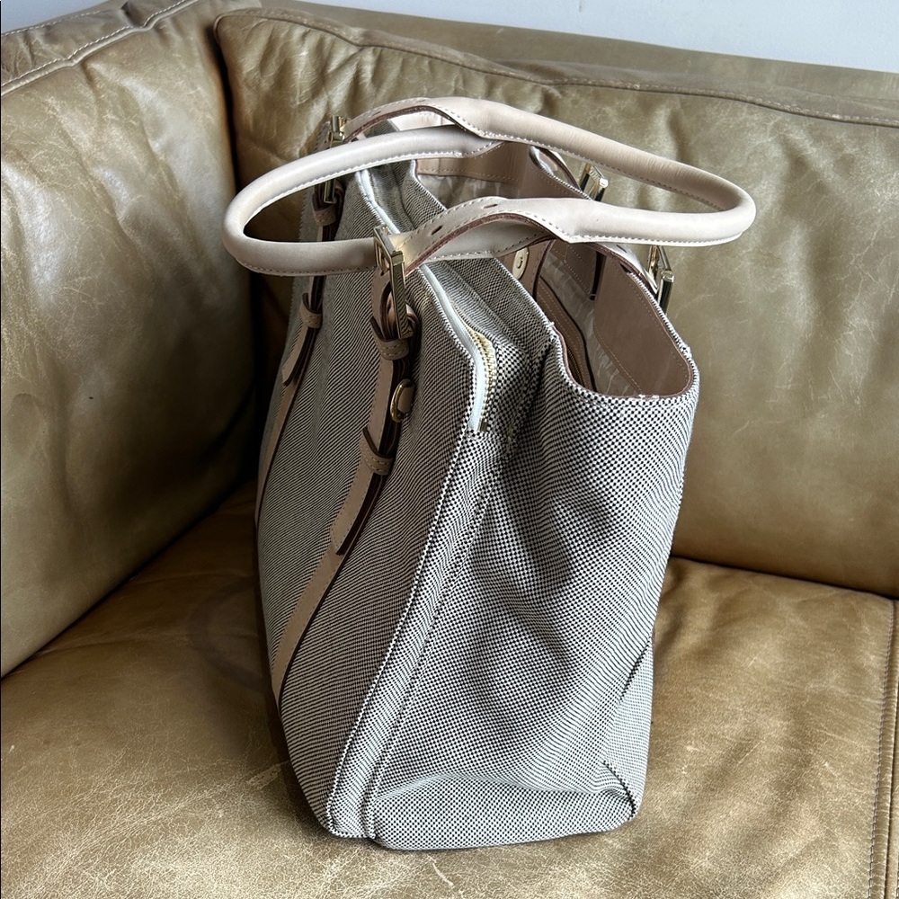 India Hicks Gray and Tan Laptop Bag - Picture 7 of 9